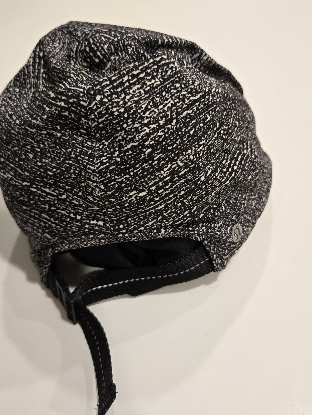 Lululemon Baller Run Baseball Cap Hat Black White Womens - Picture 5 of 5